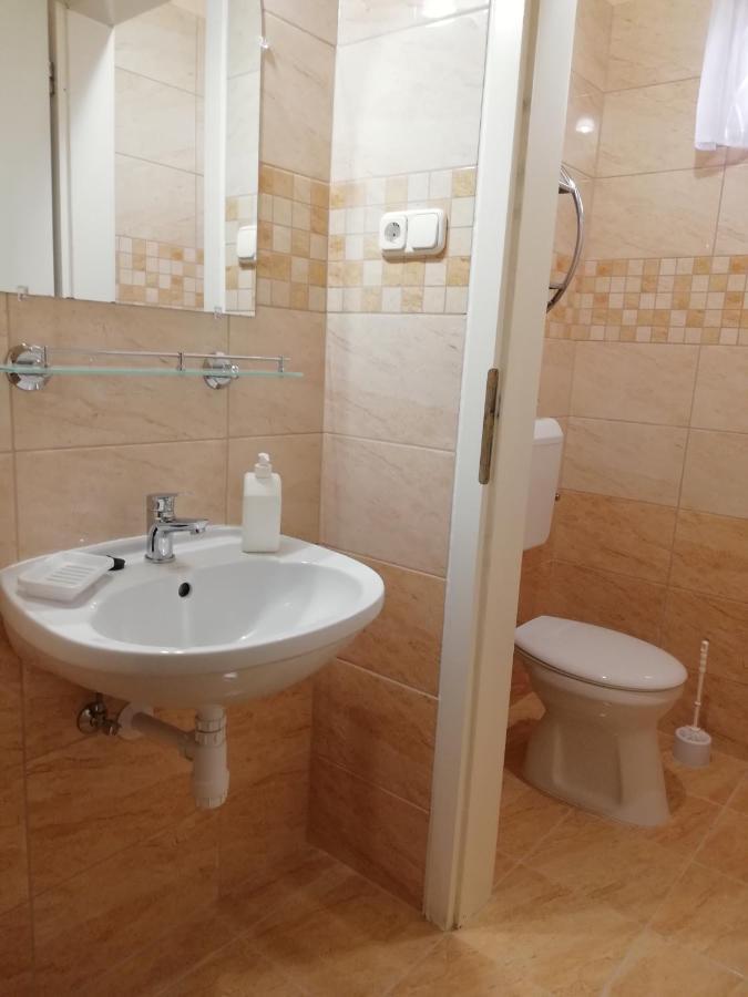 Imola Es Andrea Apartmanhaz Hajdúszoboszló Екстериор снимка