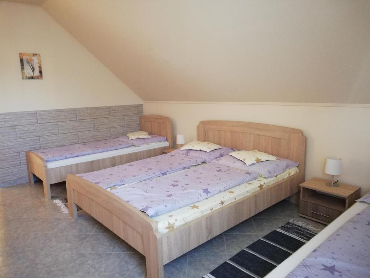 Imola Es Andrea Apartmanhaz Hajdúszoboszló Екстериор снимка