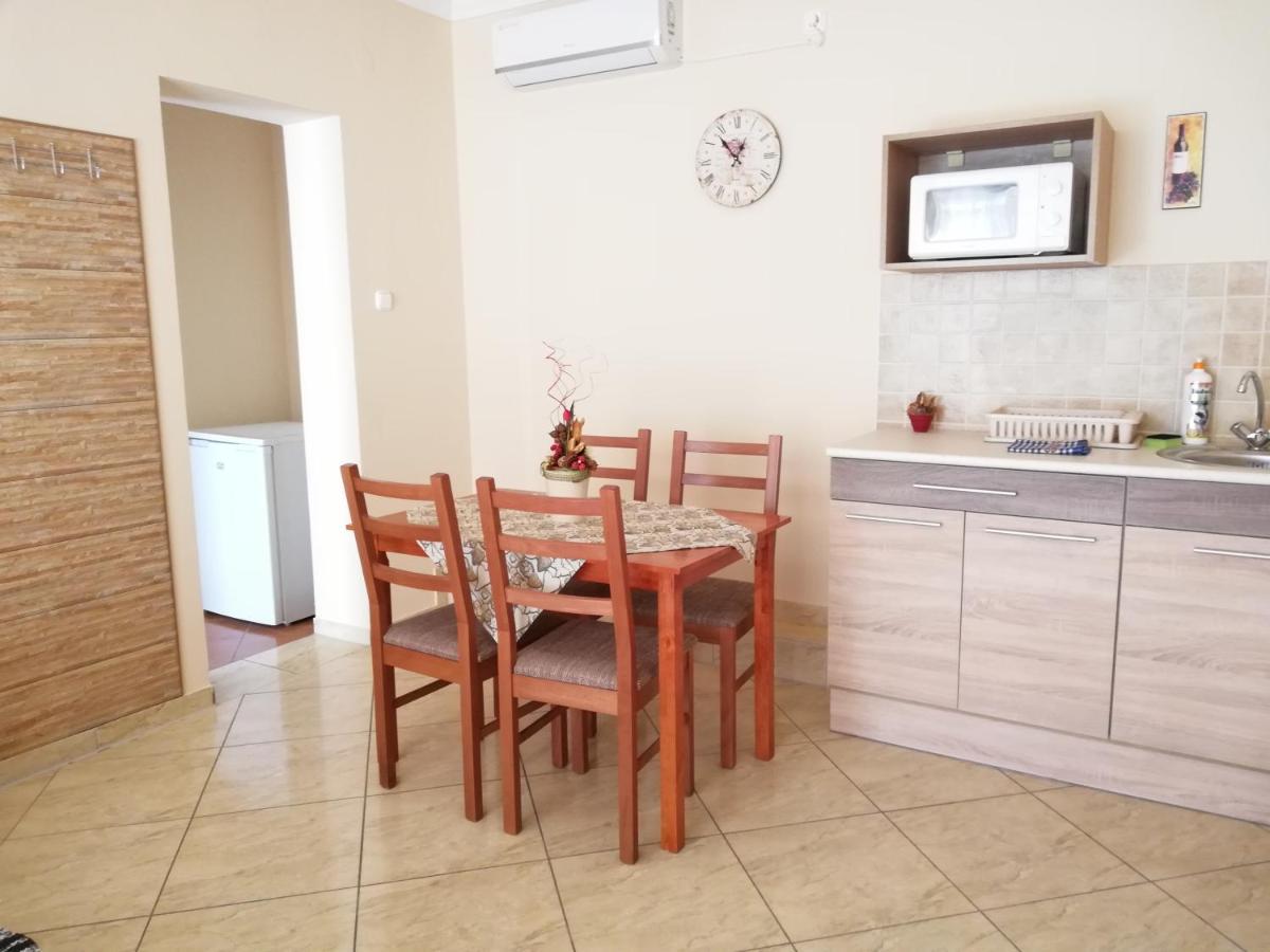 Imola Es Andrea Apartmanhaz Hajdúszoboszló Екстериор снимка